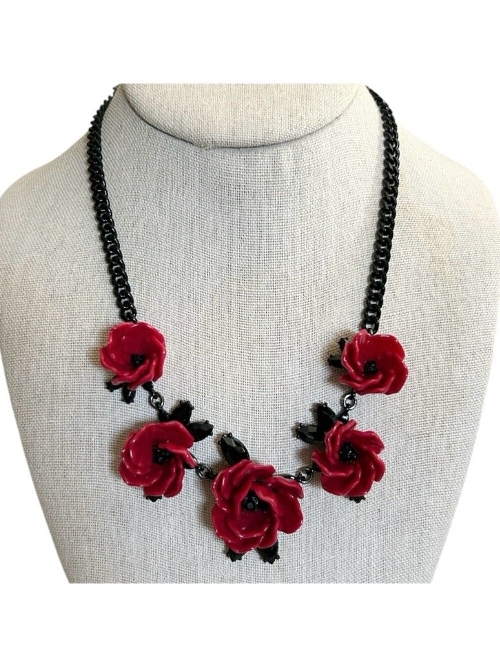 DIVA USA Black and Red Rose Adjustable Choker Necklace with Black Chain